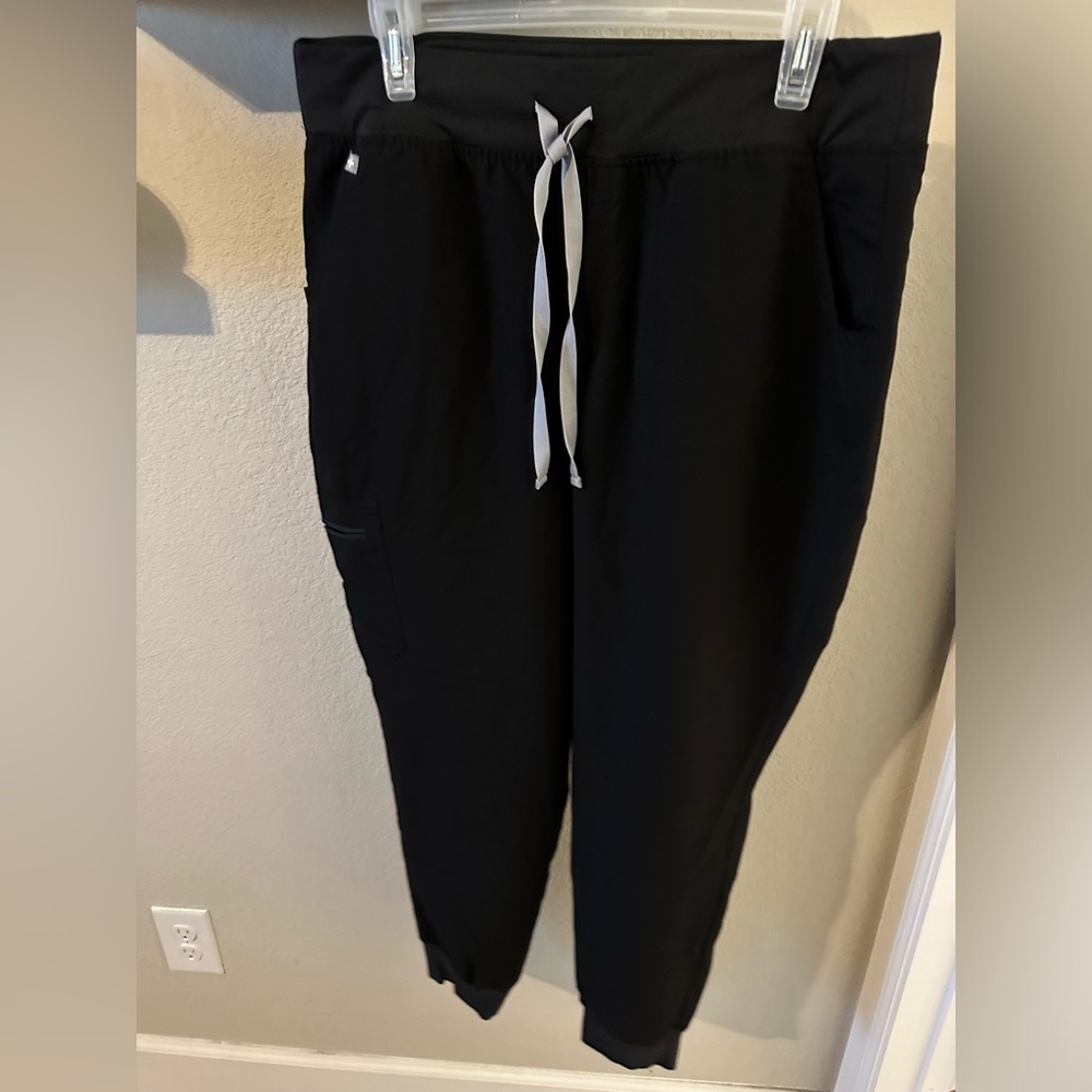 FIGS Jogger Scrub Pants